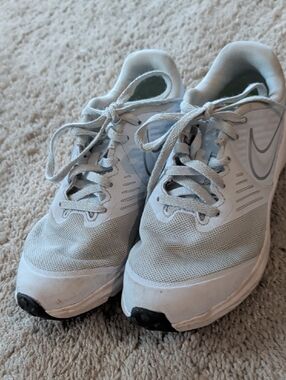 Nike White and Light Blue Athletic Sneakers